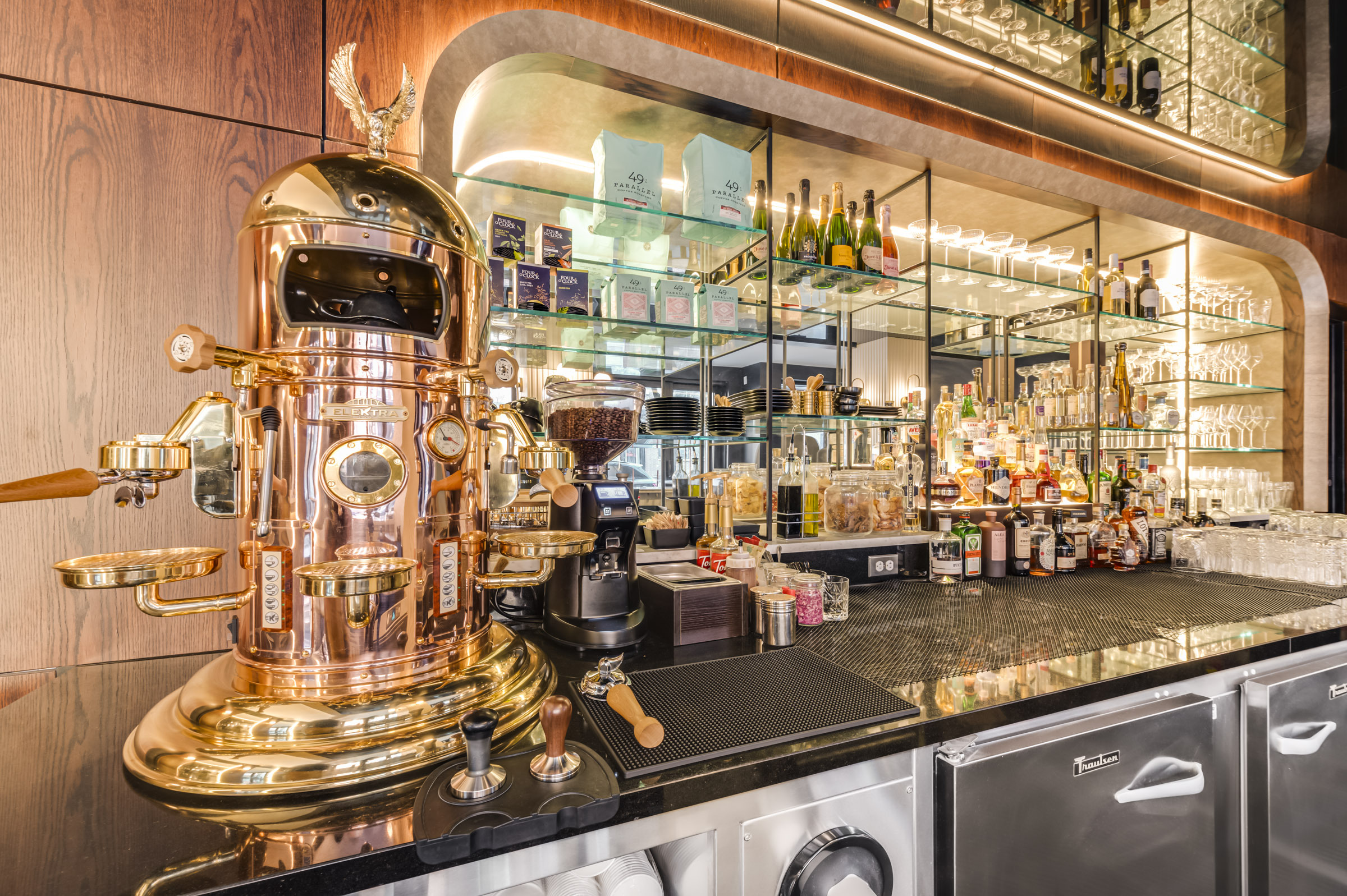 Ava - Espresso & Cocktails - Montréal