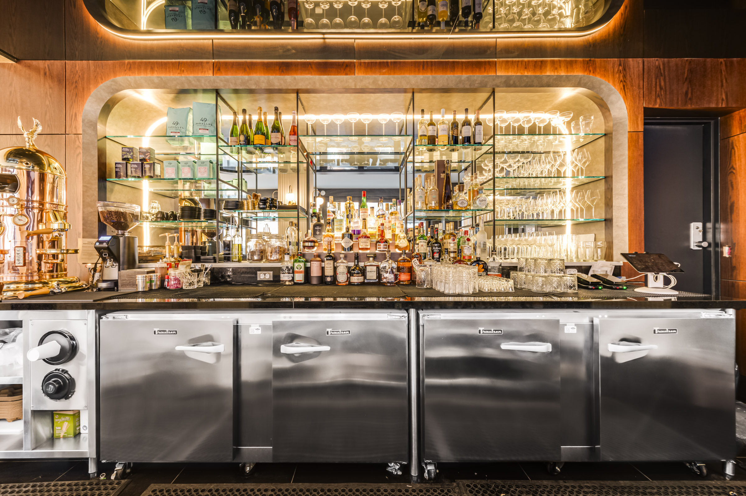 Ava - Espresso & Cocktails - Montréal