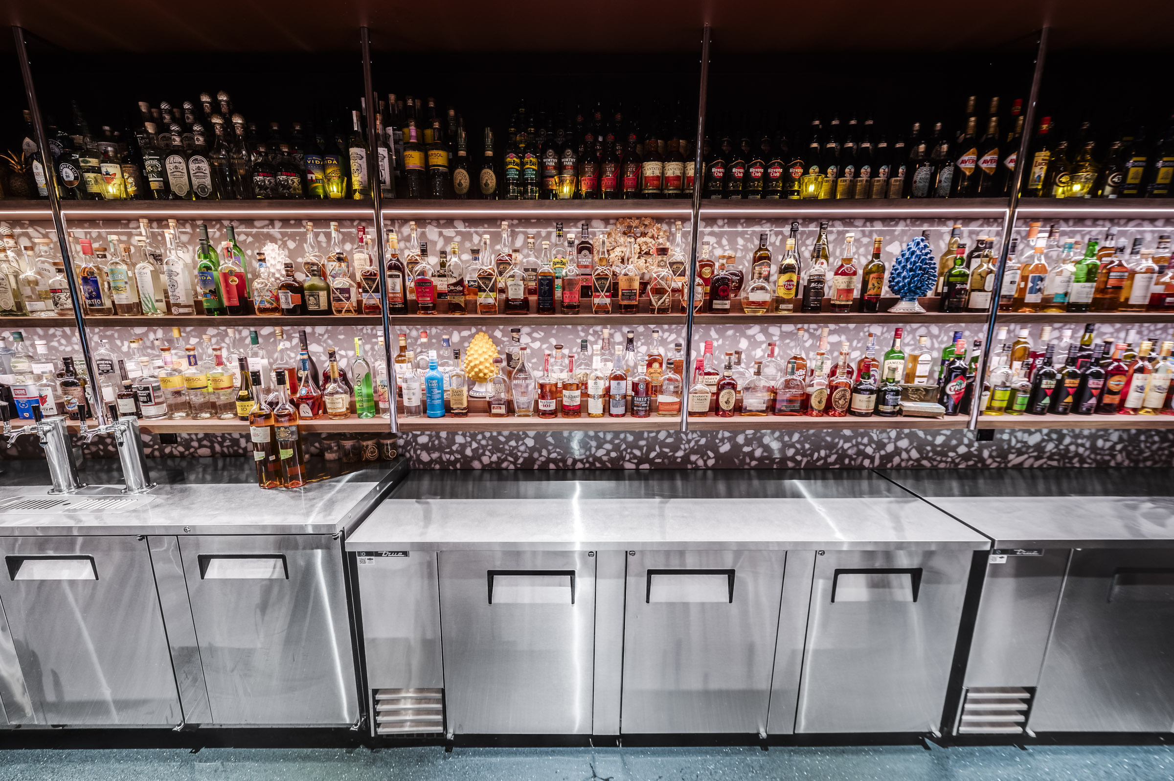 Le Mal Nécessaire Bar Montréal