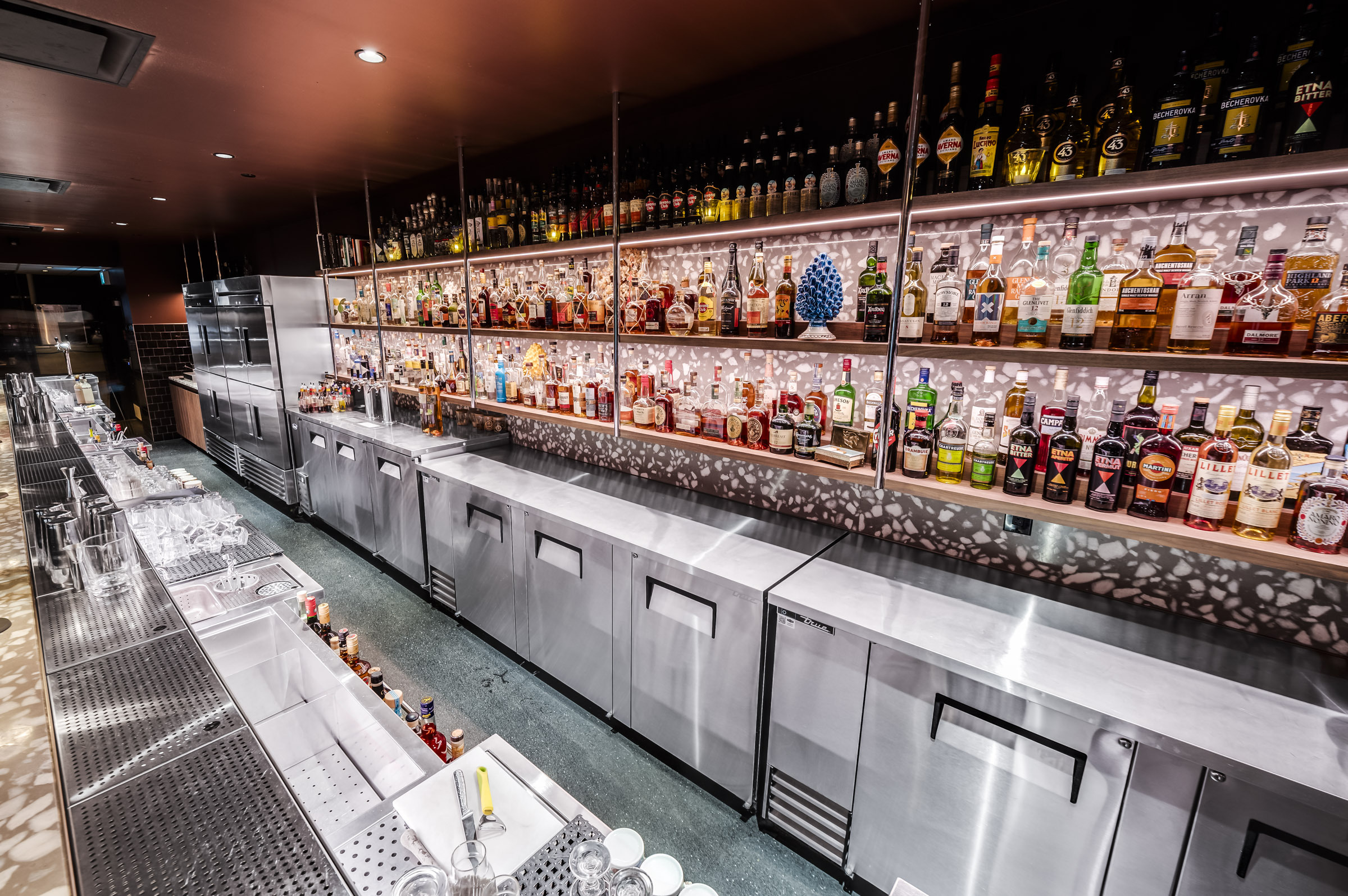 Le Mal Nécessaire Bar Montréal