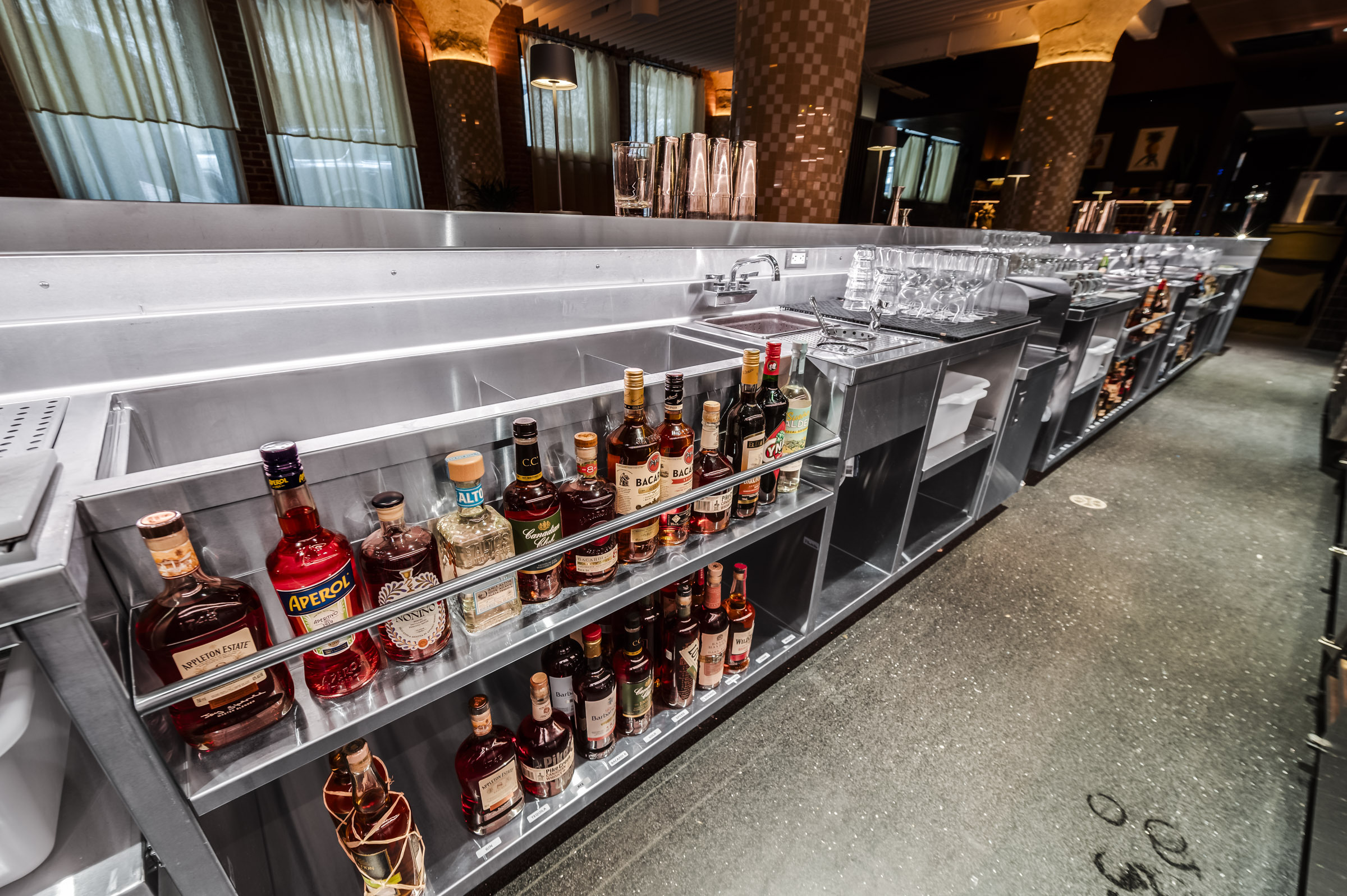 Le Mal Nécessaire Bar Montréal