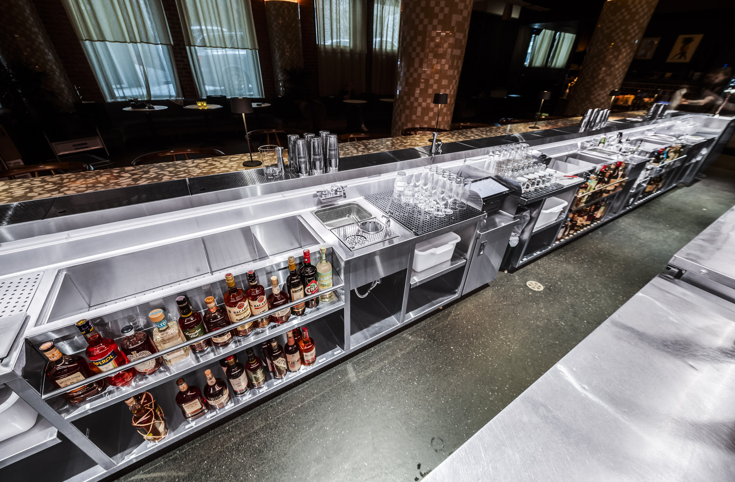 Le Mal Nécessaire Bar Montréal