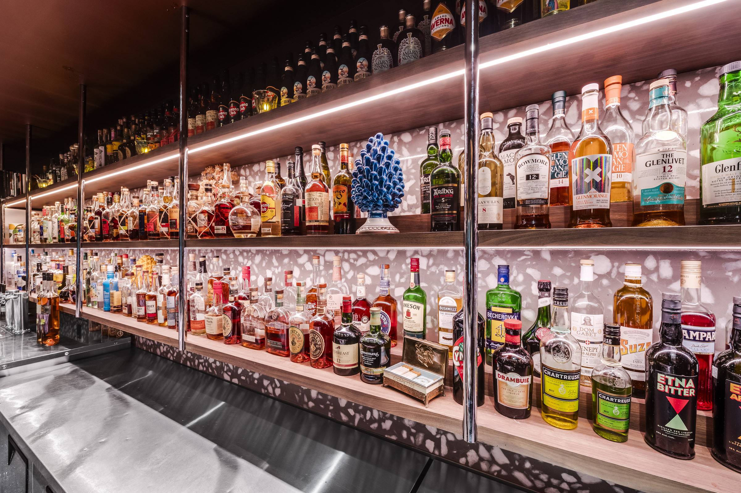 Le Mal Nécessaire Bar Montréal