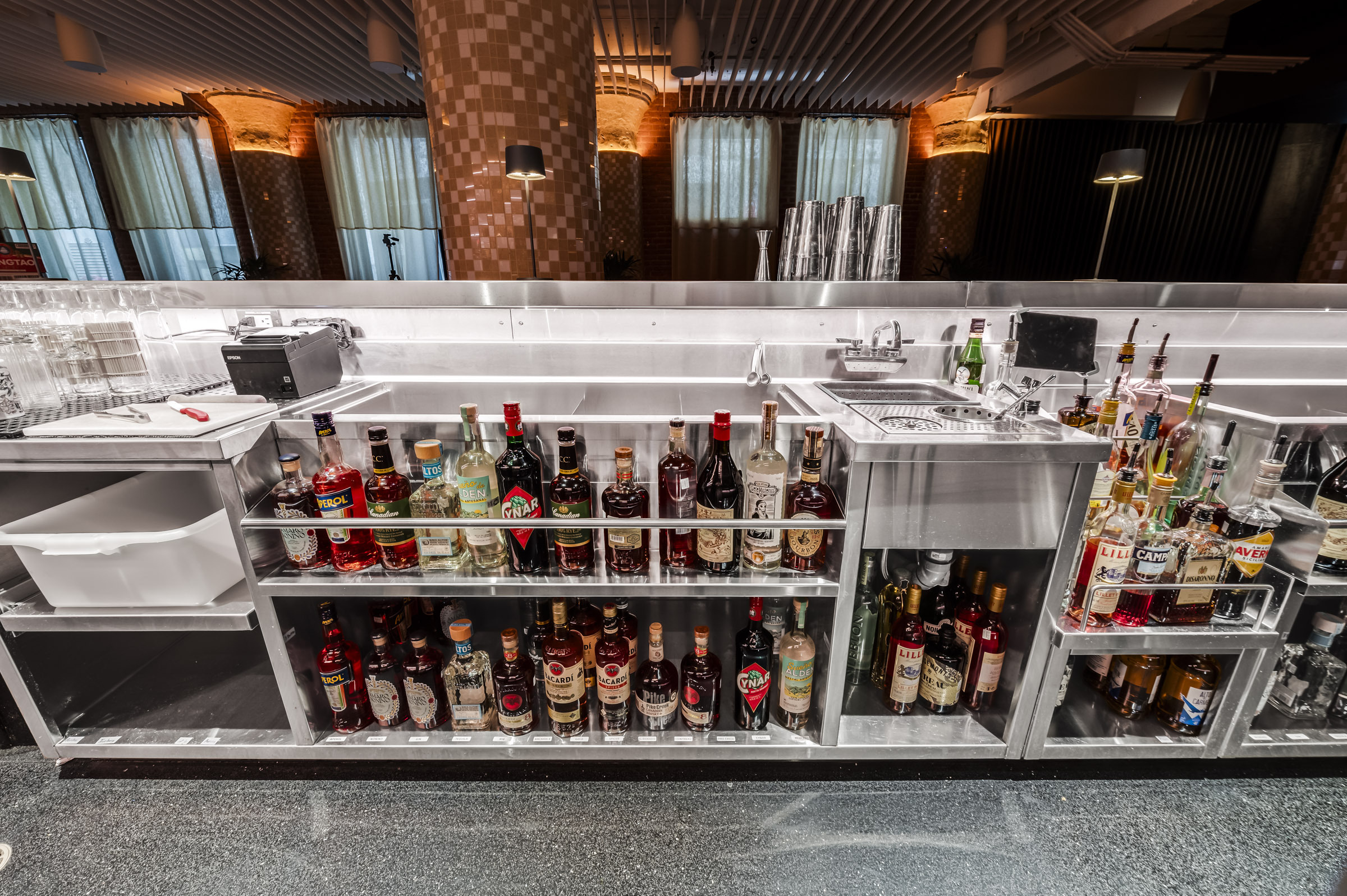 Le Mal Nécessaire Bar Montréal