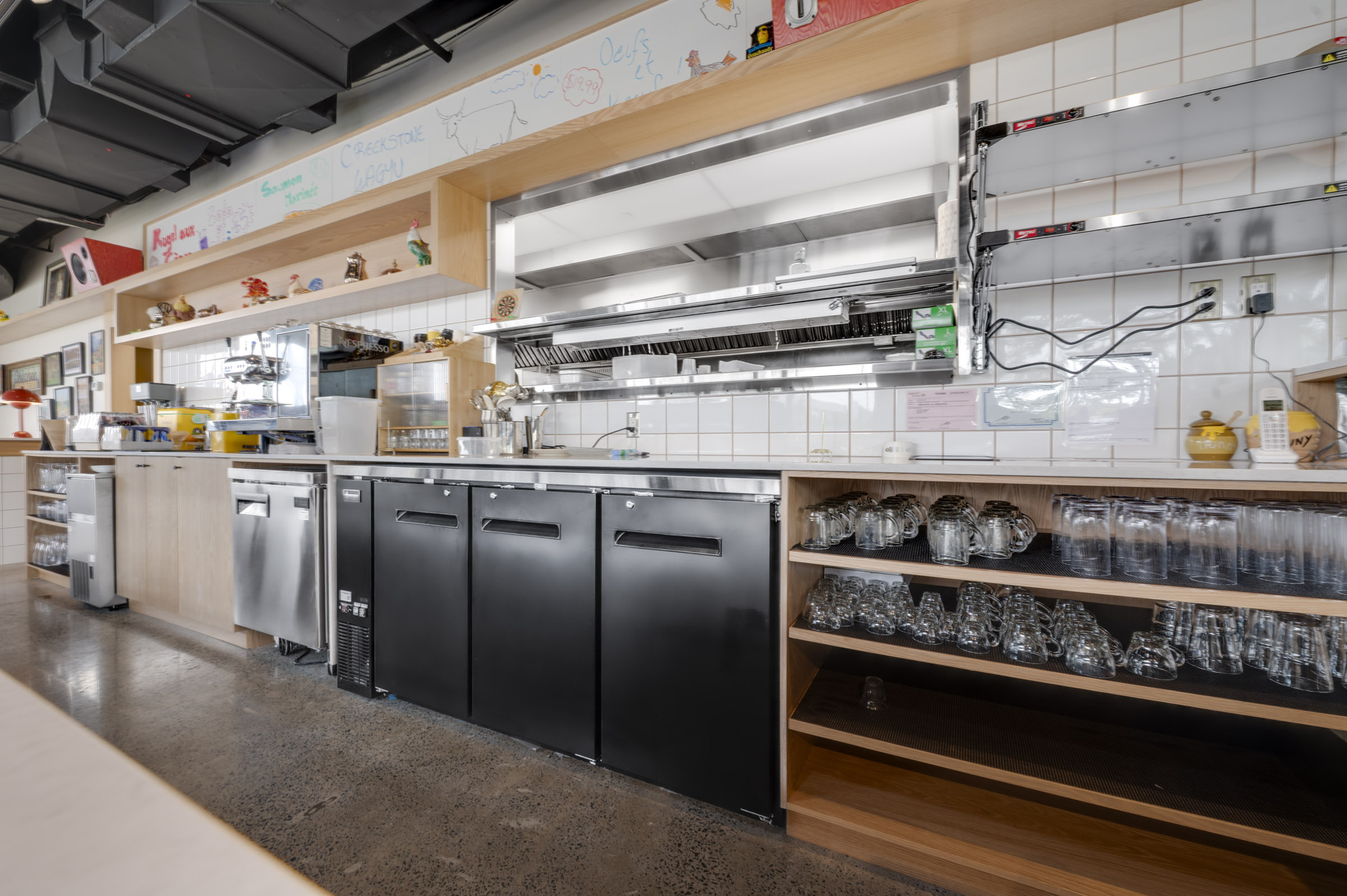 Yans Deli - Restaurant - Montréal