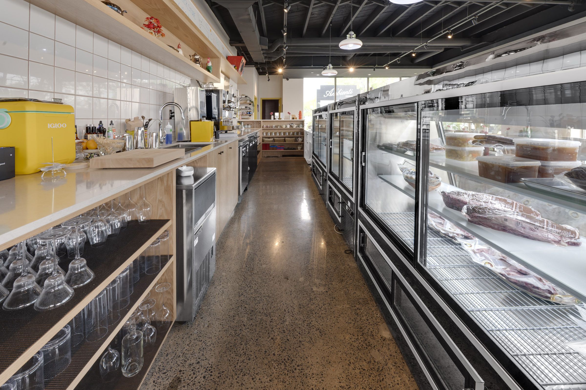 Yans Deli - Restaurant - Montréal