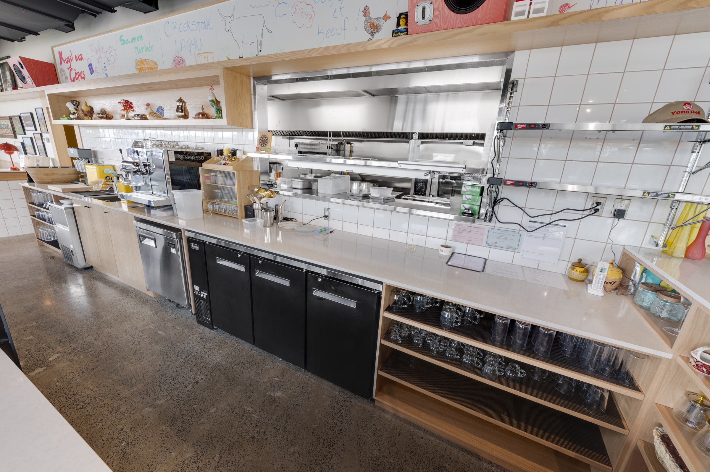Yans Deli - Restaurant - Montréal