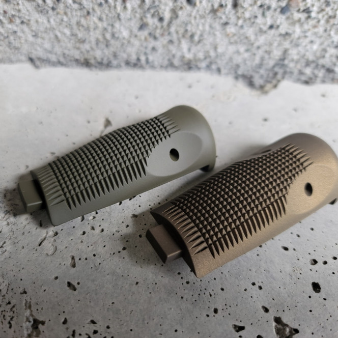 Monday's Custom Colors