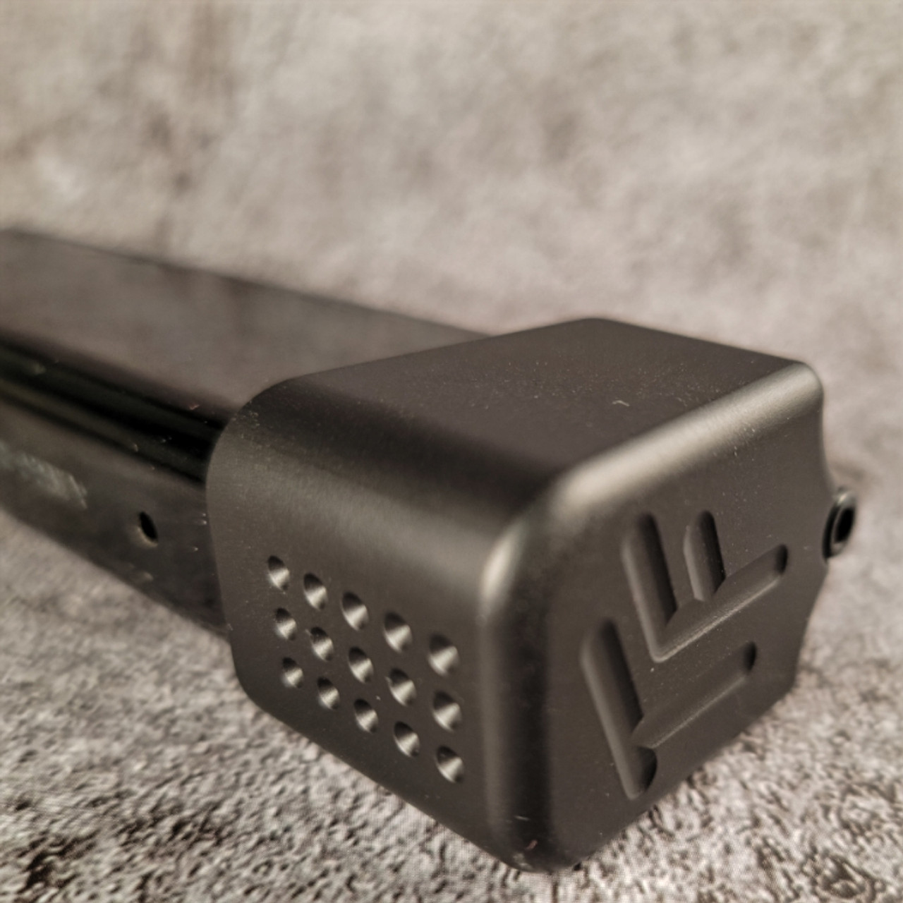 Sig P365 Xmacro +4 Basepad - Alum - Black - Taylorfreelance