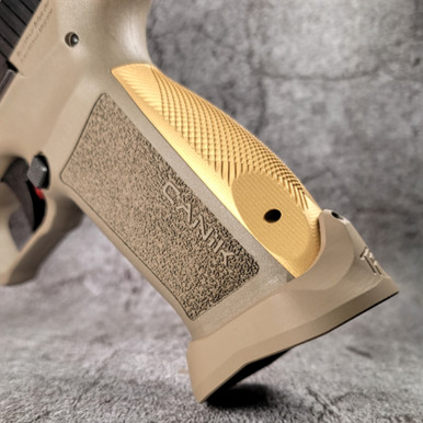 ゴールドメダル　17T adidas Predator Precision ZZ Firm Ground Cleats - Gold | Free