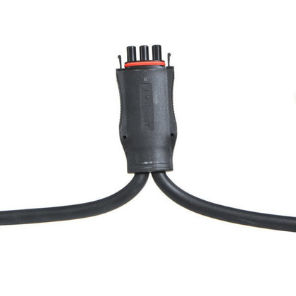 Is the APsystems Y3 Bus Trunk Cable compatible with the APsystems YC1000?