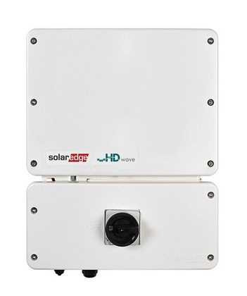 What is the difference between the SolarEdge inverter models with different suffixes?