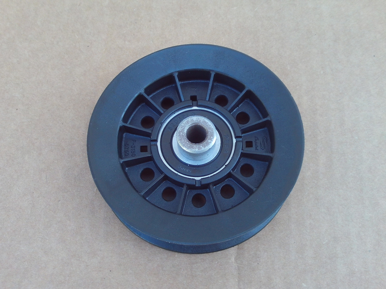 Flat Idler Pulley for Cub Cadet 1300 1405 833E 833R 933E 933R 1756151 ID: 3/8" OD: 4" Height: 1-1/8"