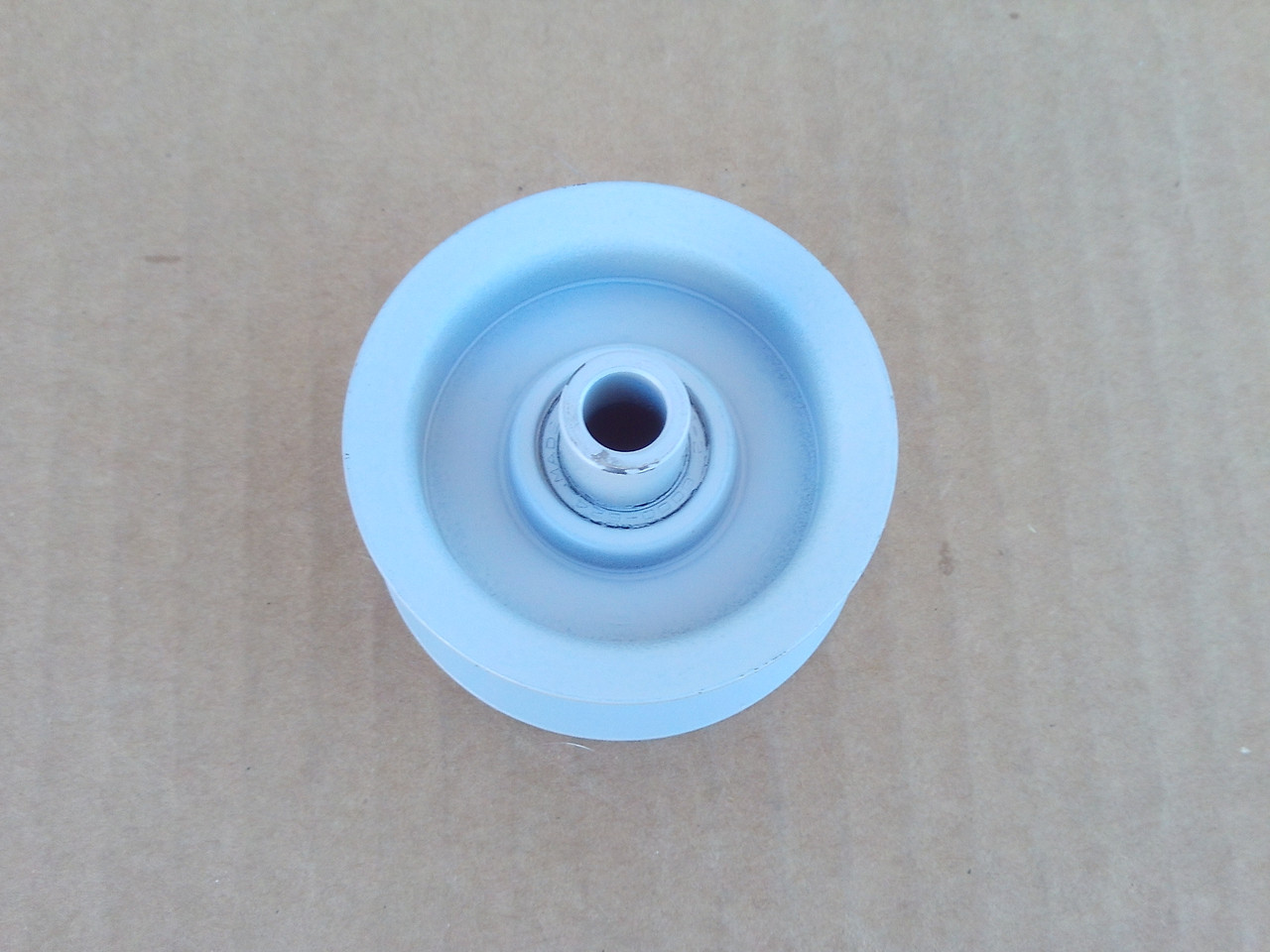 Idler Pulley for Toro 880 lawn vacuum 126700, 255880, 549790, 12-6700, 25-5880, 54-9790 Height: 1", ID: 3/8", OD: 2-1/2"