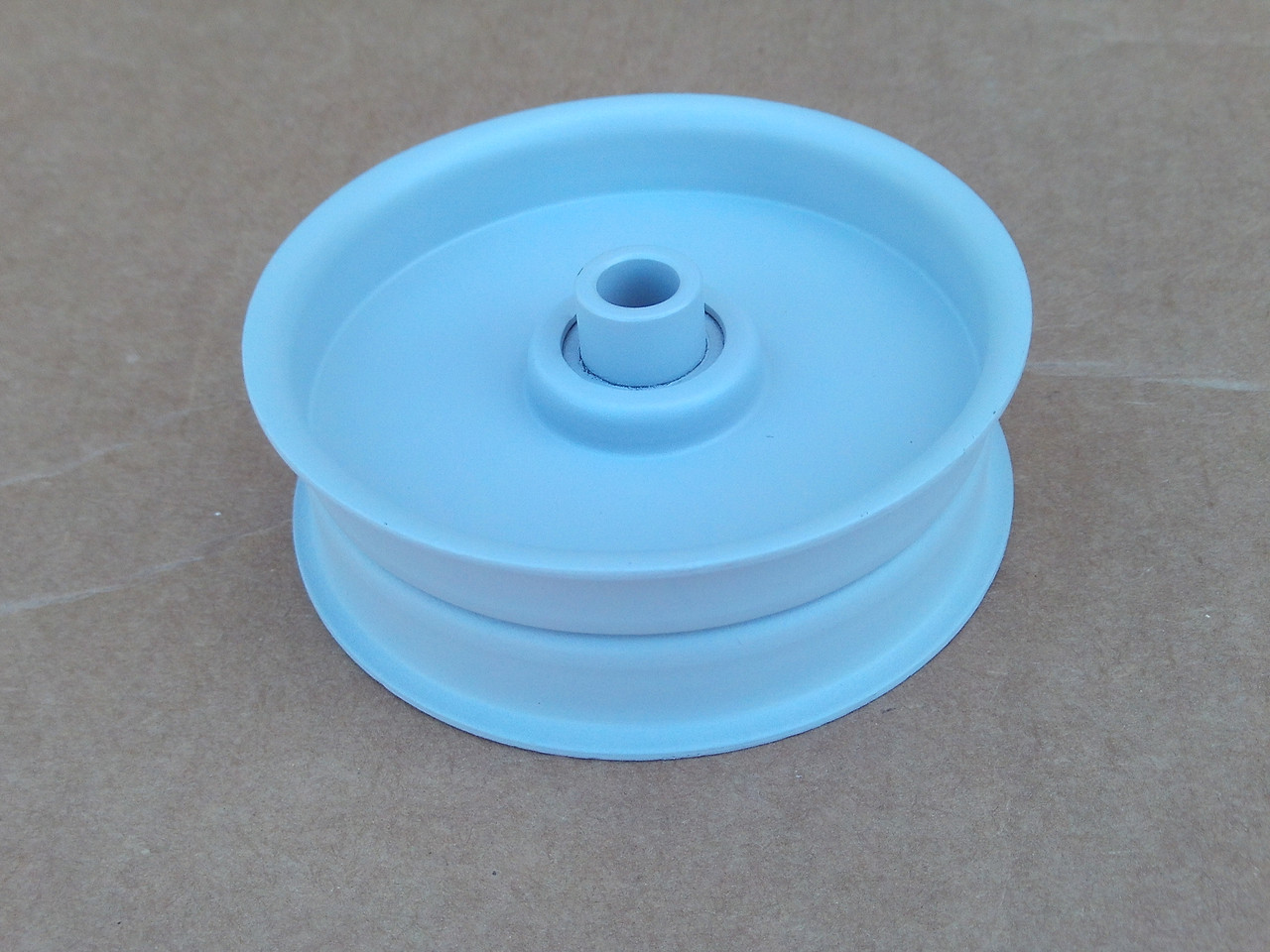 Idler Pulley for John Deere AM103287 AM103480 AM108923 AM37321 Flat Height: 1-3/16" ID: 3/8" OD: 3-9/16"