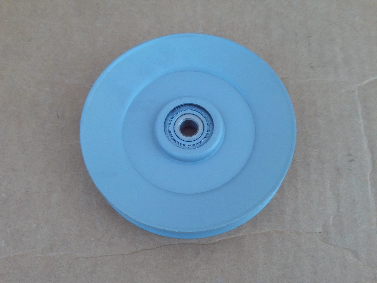 Idler Pulley for John Deere AM103289 AM103542 AM105693 AM30844 AM32369 AM32380 AM34812 AM37322 AM38171 M44193 ID: 3/8" OD: 4-1/2"