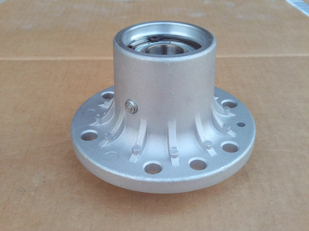 Deck Spindle Housing for Exmark Lazer Z, Front Runner Deck, Metro 