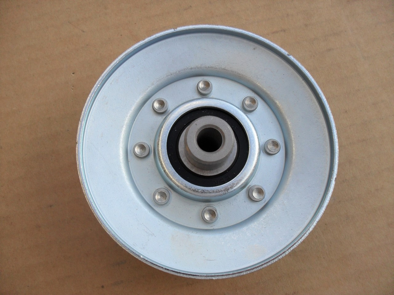 Idler Pulley for John Deere AM106564 AM133756 AM33574 PT8761 PT8761 ID: 3/8" OD: 4"