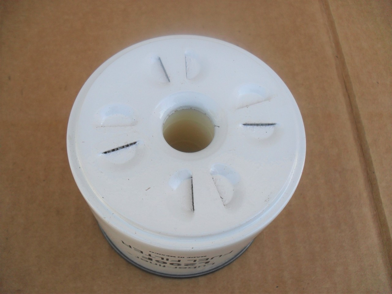 Fuel Filter for New Holland L455, L552, L553, L555, L600, L778, L779, L783, L785, LB620, LX865, LX885, LW50, LW50B, 500625, 505776, 83937061