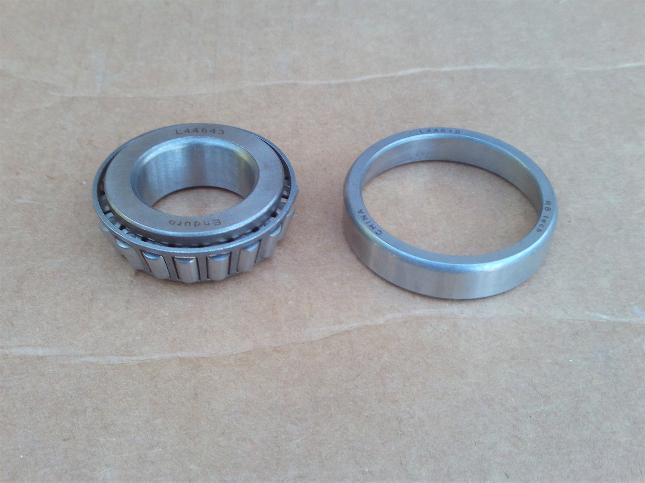 Bearing and Race for Scag Deck Spindle 4800504, 4800505, 481657, 481895, 481896, 48668, 48005-04, 48005-05