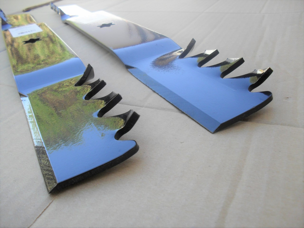 Mulching Blades for Troy Bilt Bronco Mustang Pony RZT42 42" Cut 742-0616 942-0616 942-0616A Toothed Mulcher Blade Set of 2
