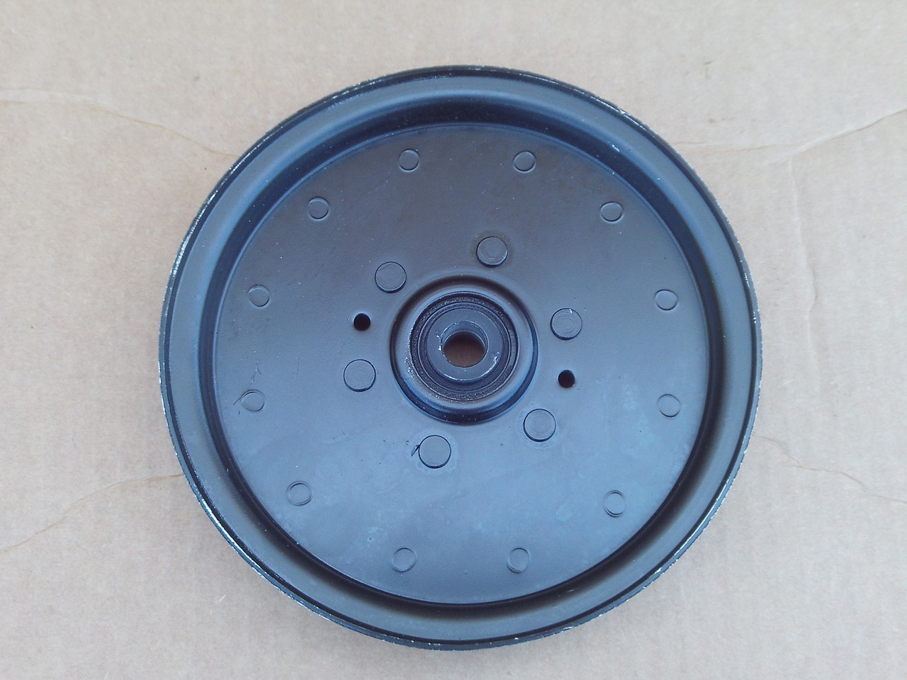 Idler Pulley for Ferris 1521976, 21976, 5021976, 5102831, 5103800, 5600184 Height: 1-7/16" ID: 1/2" OD: 6-3/4" Made In USA