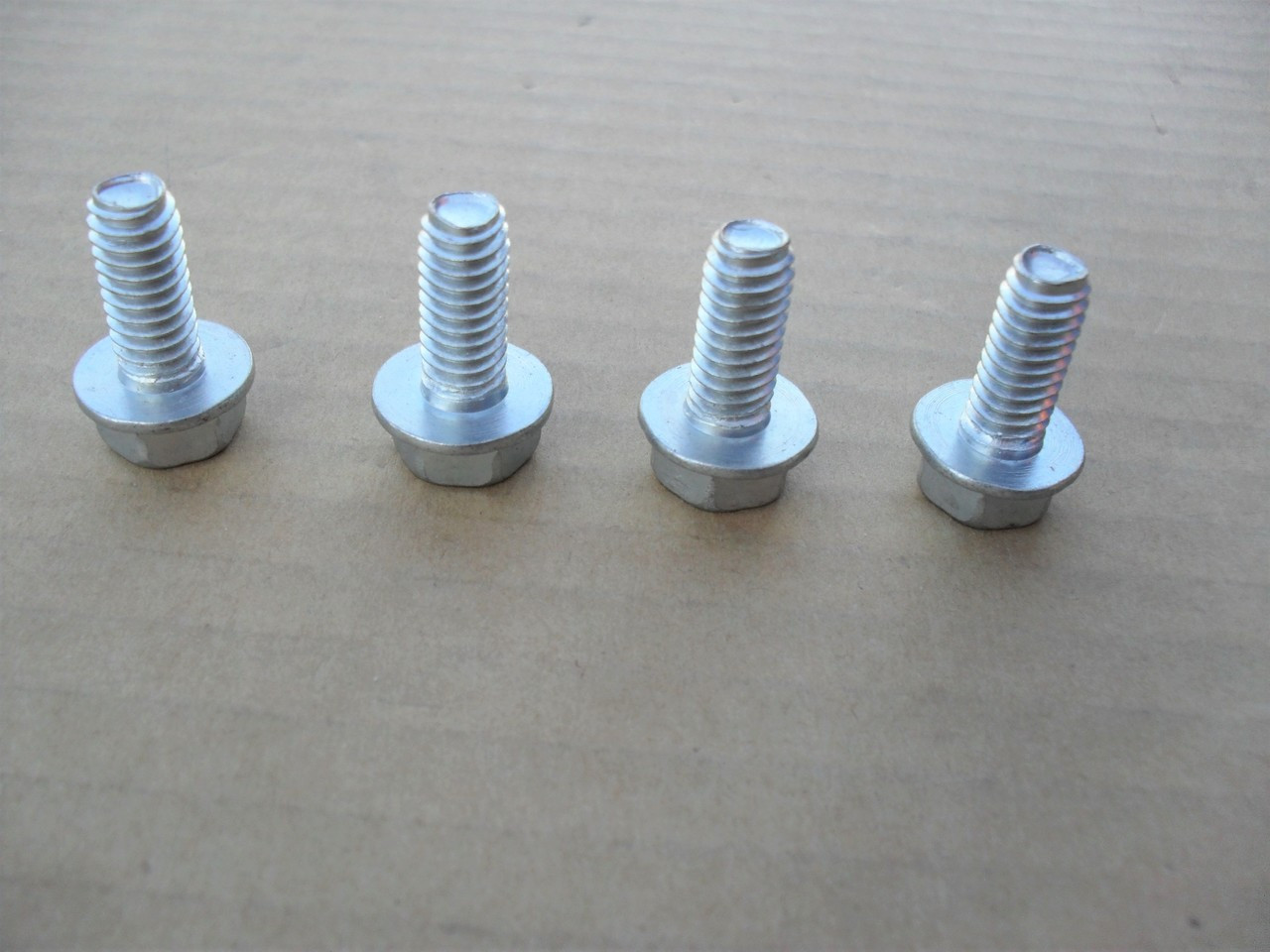 Deck Spindle Mounting Screws for Cub Cadet 1724491 710-1260A Set of 4 bolts