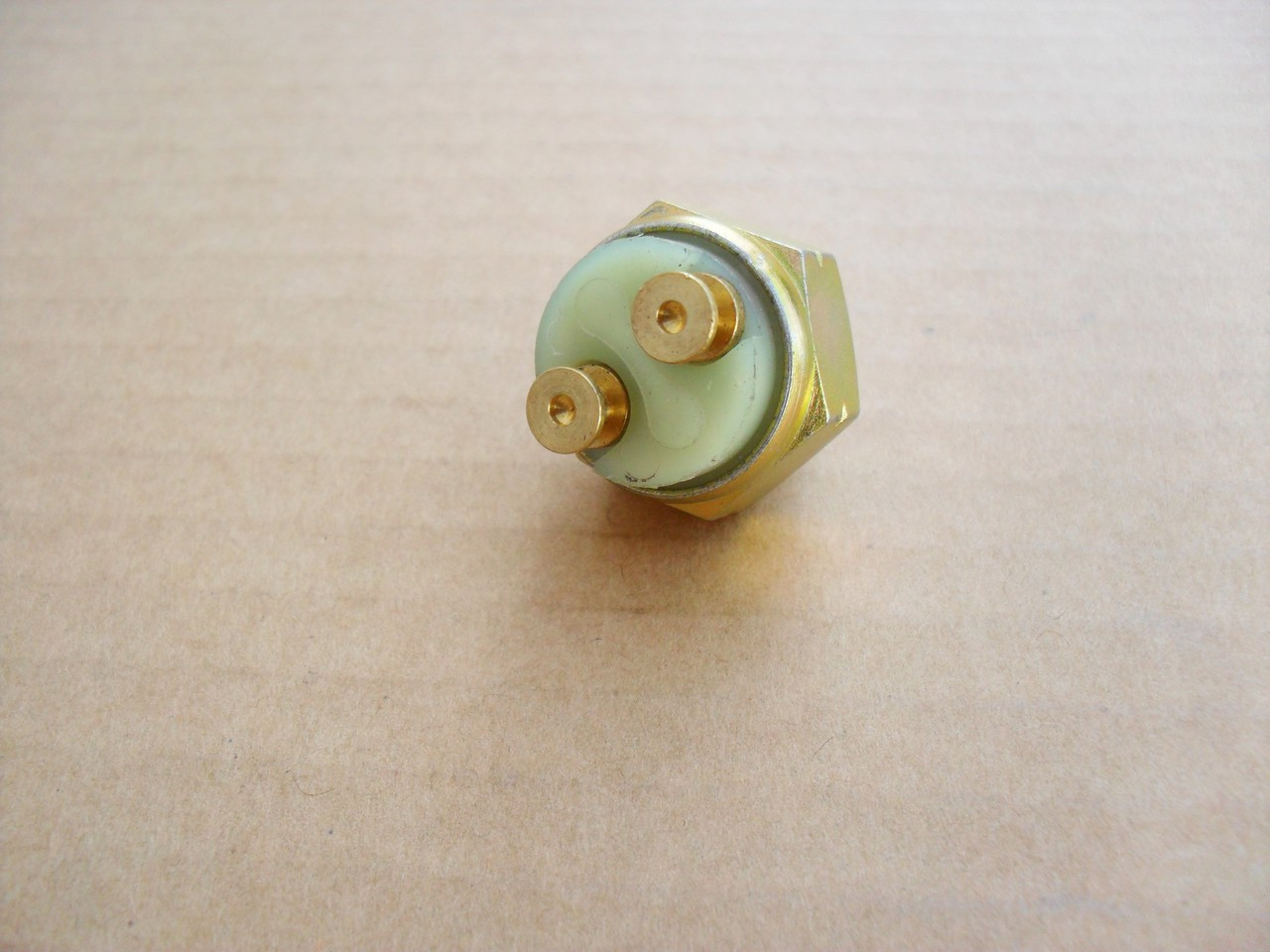 Transmission Neutral Safety Switch for Ariens EZR1540 EZR1740 EZR1742 EZR1842 EZR2048 GT10 to GT18 VT1138 YT832 YT1138 YT1238 02913100