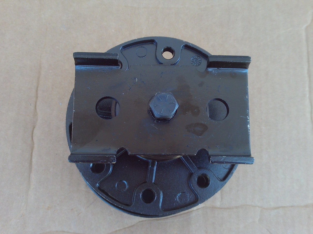 Deck Spindle for MCculloch 533307534