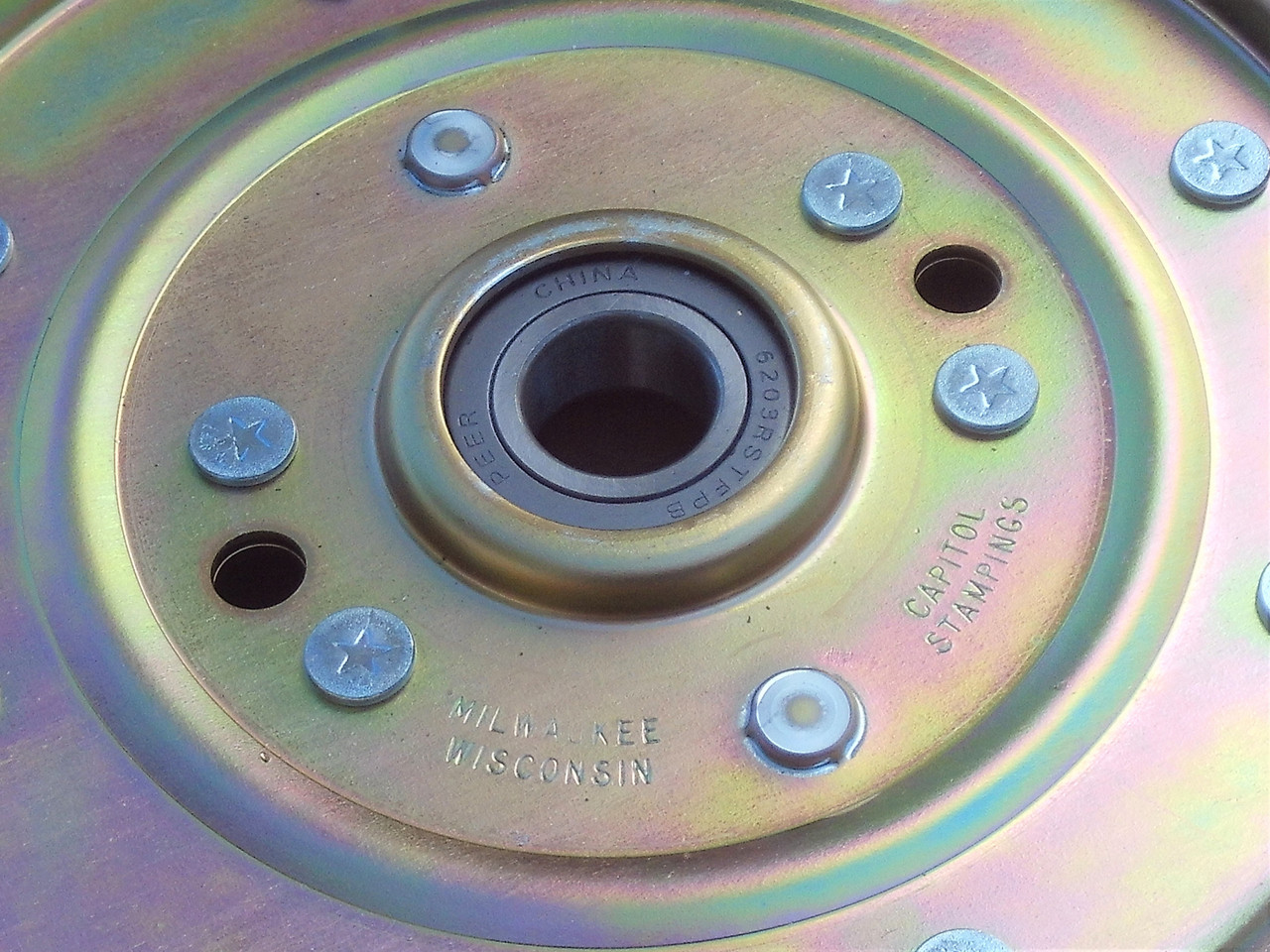 Deck Idler Pulley for Toro Z Master Z 500'S 74260 Z 597 60" 72" Cut 1164667 1267685 1329424 1633109 116-4667 126-7685 132-9424 1-633109 OD: 6-3/4" ID: 11/16" Height: 1-1/8"