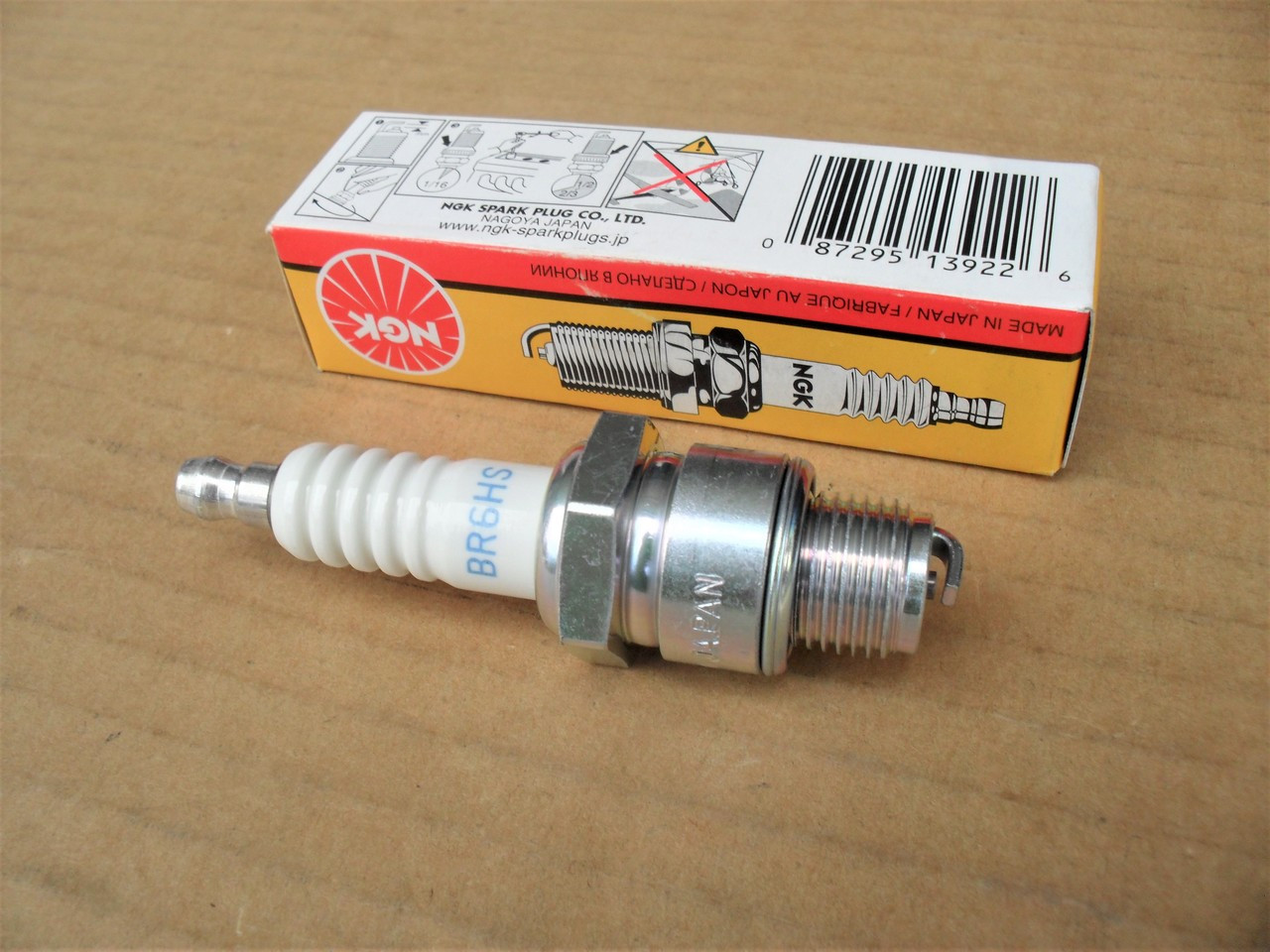 Spark Plug for Wacker WM130 WM170 WM270 BR6HS