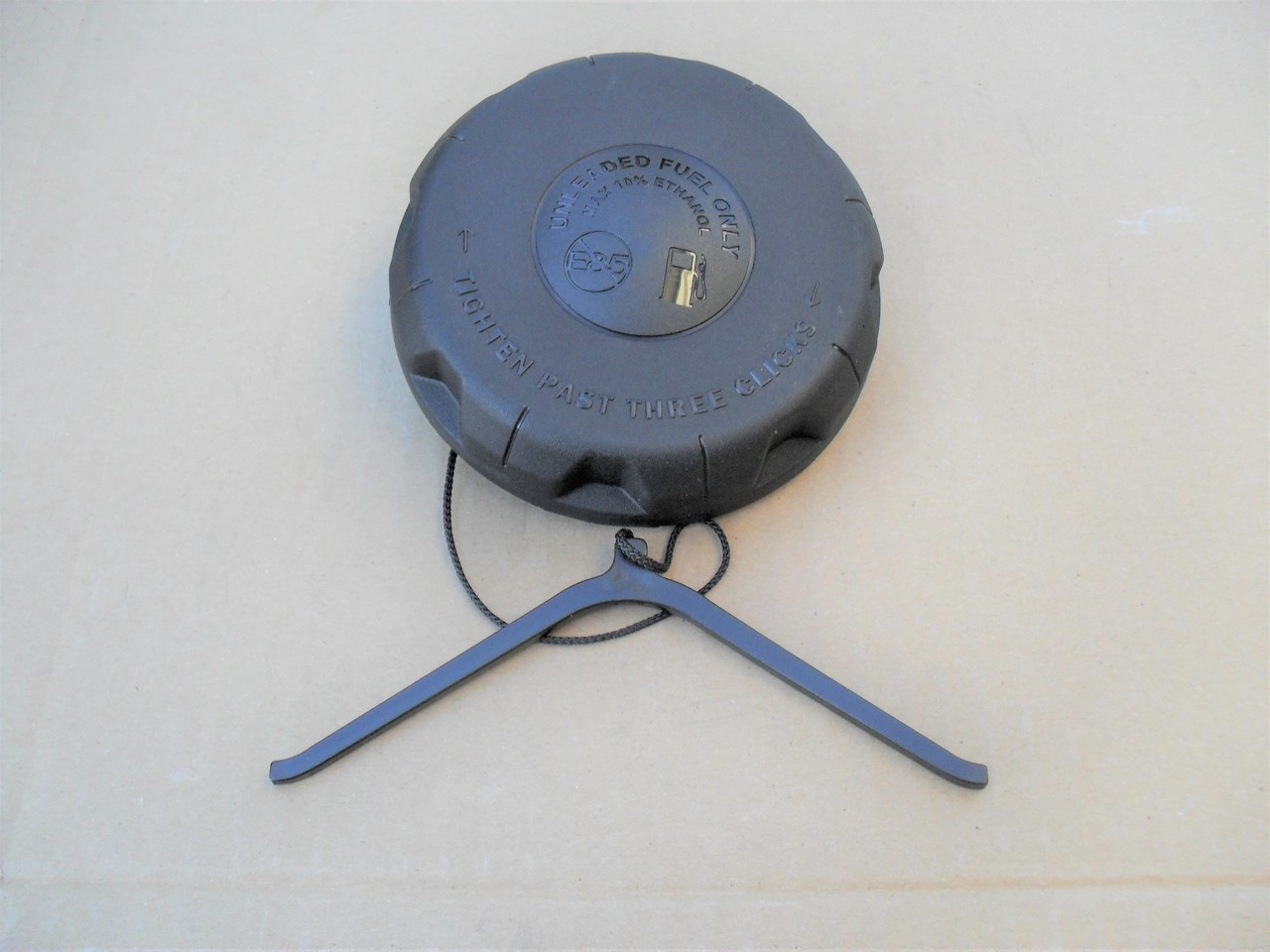 Gas Fuel Cap for John Deere Z810A, Z820A, Z830A, Z840A, Z850A, Z860A, Z910A, Z920A, Z925A, Z930A, Z950A, Z960A, Z970A, AT100102, RE216842, RE64733, TCA12439, TCA16216, ID: 3-1/4 ", Made In USA