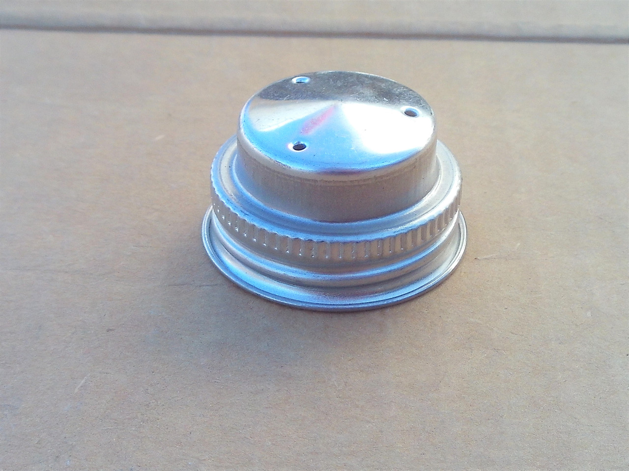 Fuel Gas Cap for Briggs and Stratton, Mclane, Lesco 298425, 391494, 493982, 493982S, 050204 &