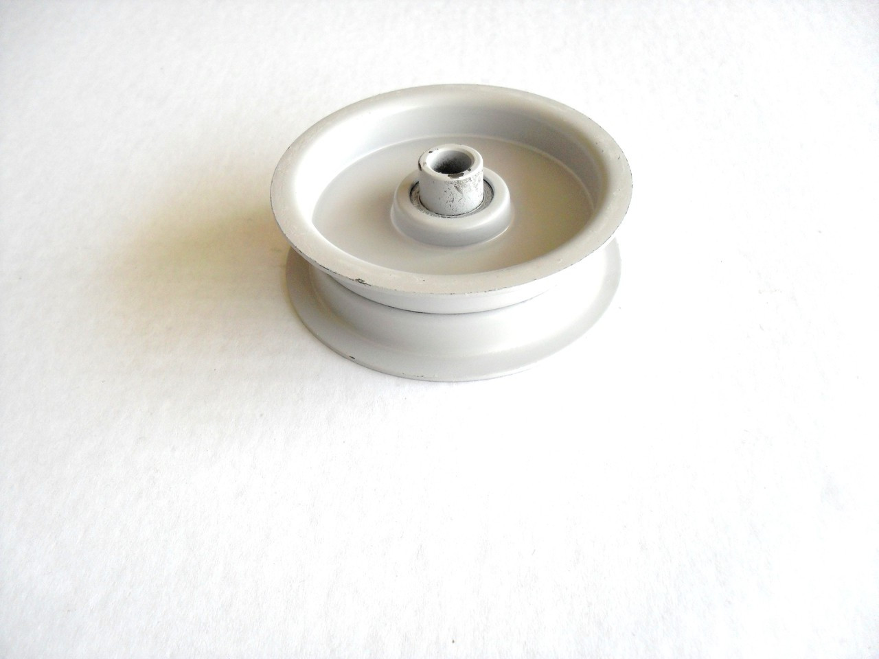 Idler Pulley for Dixon 1751 flat Height: 1" ID: 3/8" OD: 3-1/4"