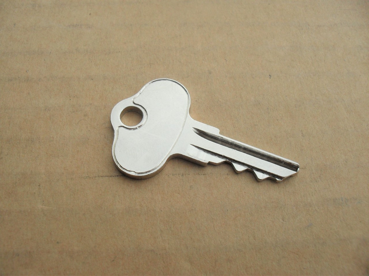 Ignition Starter Key for John Deere Gator AM101600 AM102439 AM125504 AM131841 B1JD125K M76975