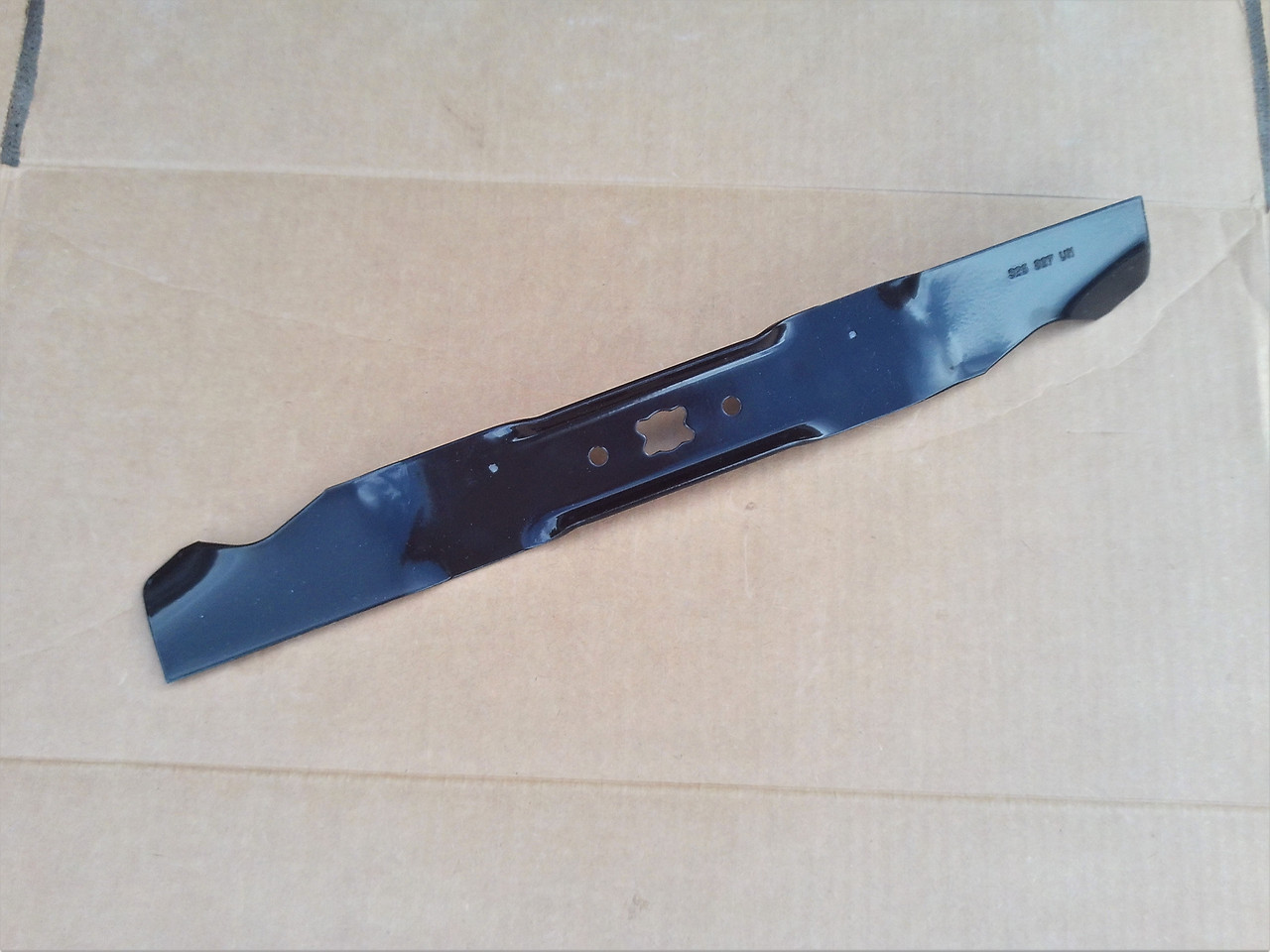 Mulching Blade for Cub Cadet 19" Cut, CC189, CC500, CC550ES, CC550SP, 742-0739, 942-0739, OCC-742-0739