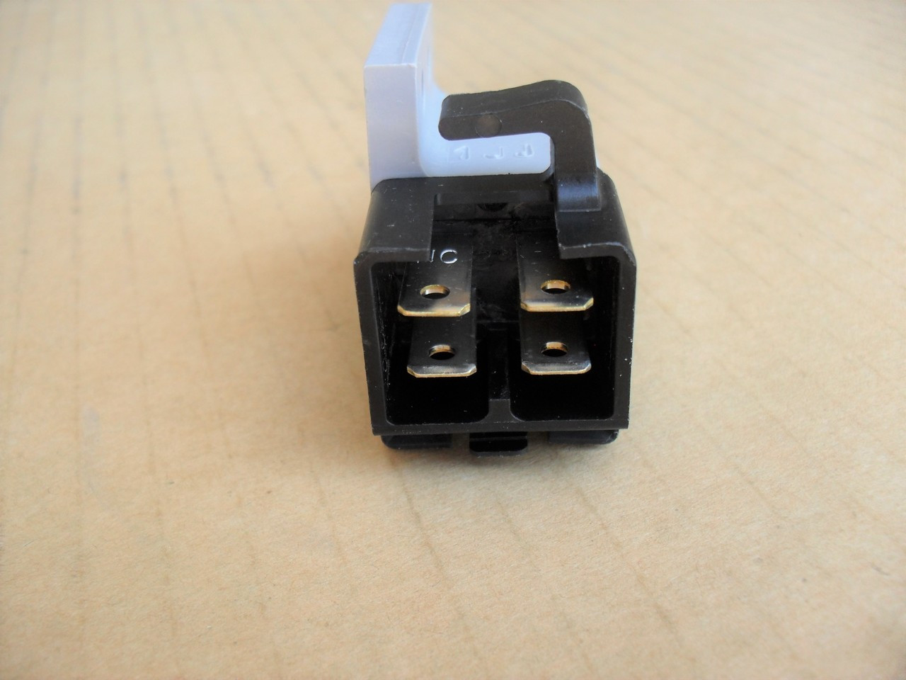 Safety Switch for Cub Cadet, RZTS42, RZTS46, RZTS50, 9251657A, 725