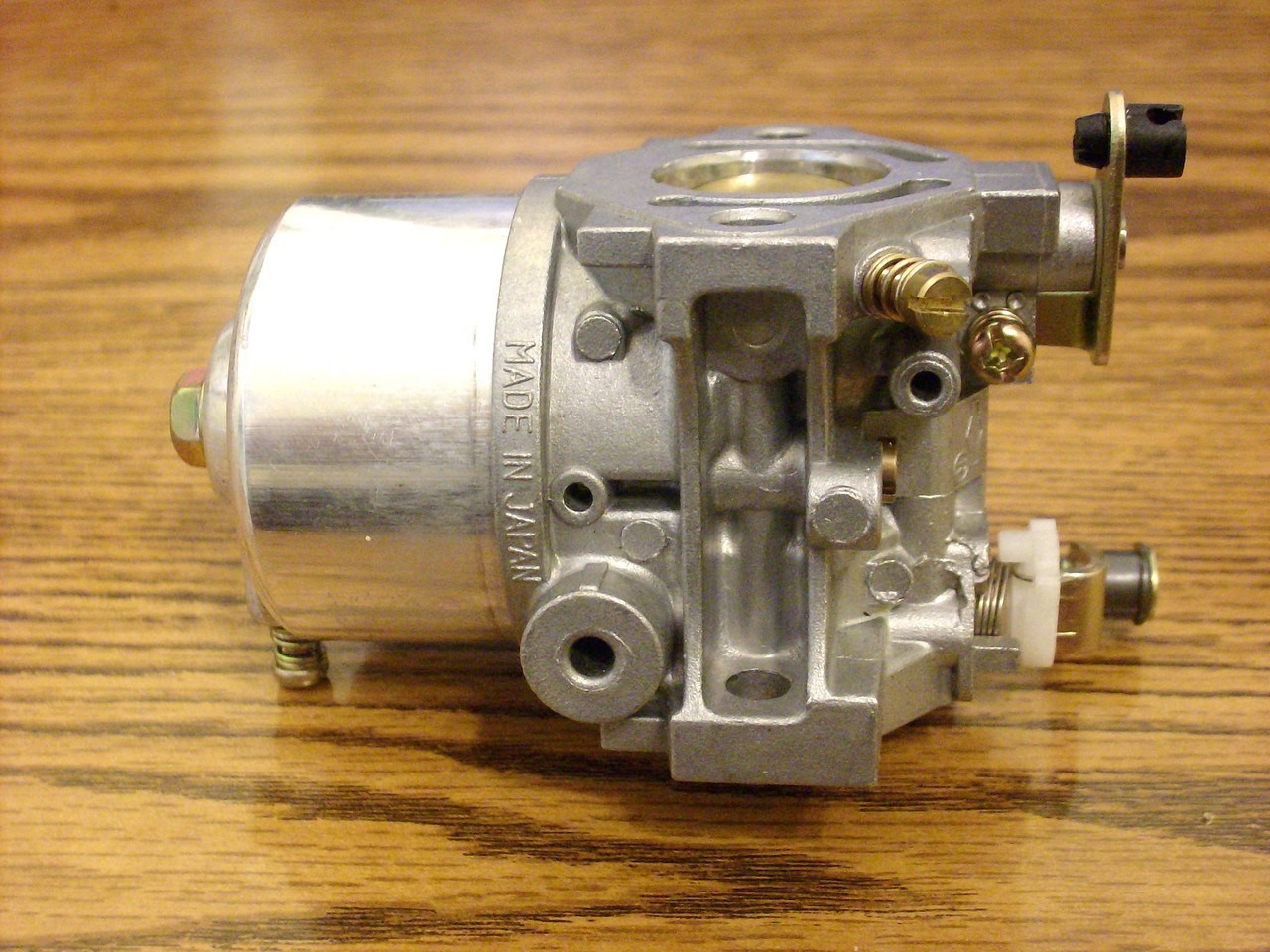 Carburetor for Briggs and Stratton 491912 & Mikuni