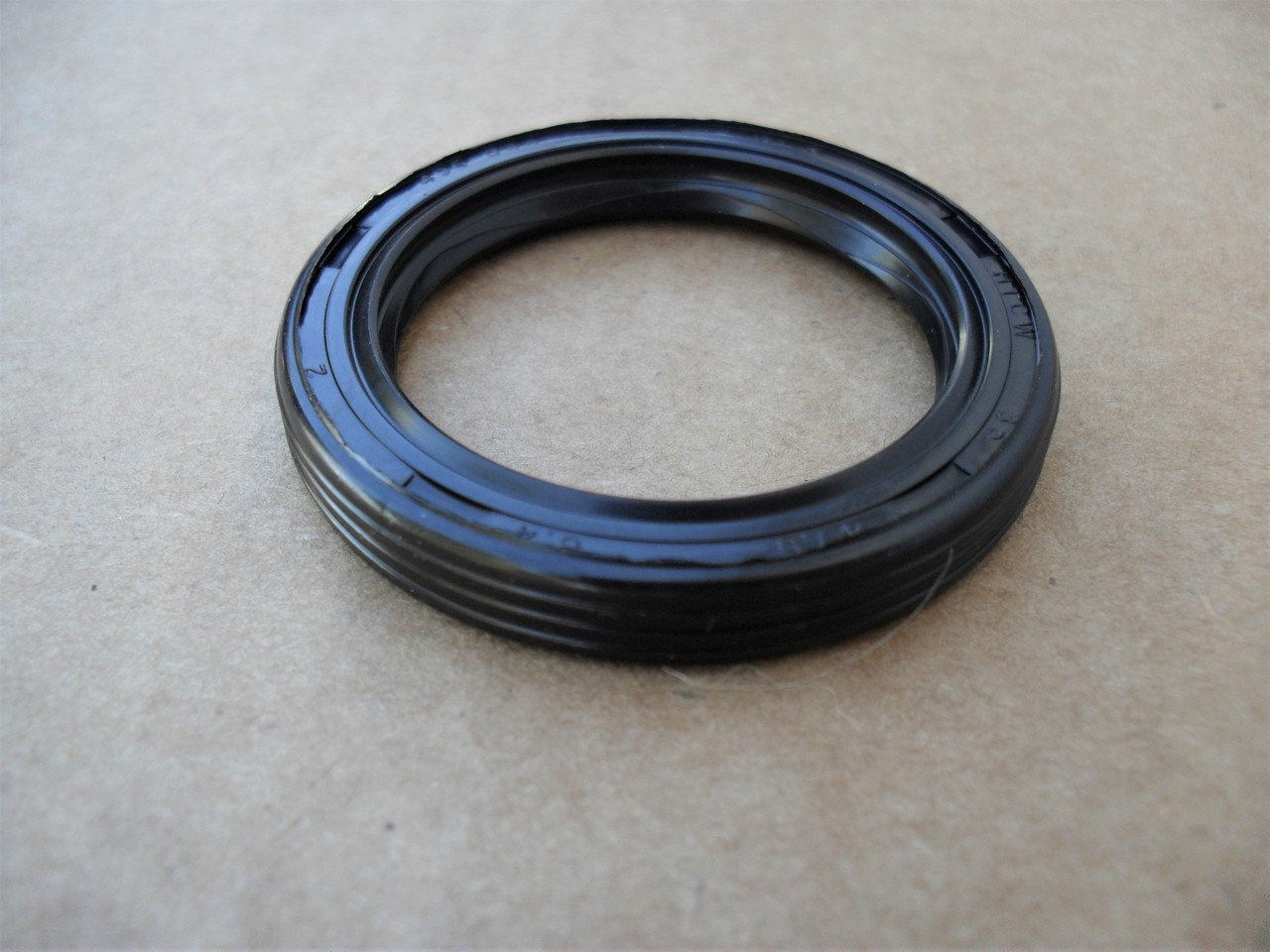 Oil Seal for Briggs and Stratton 291675, 291675S, 4115 Crankshaft PTO