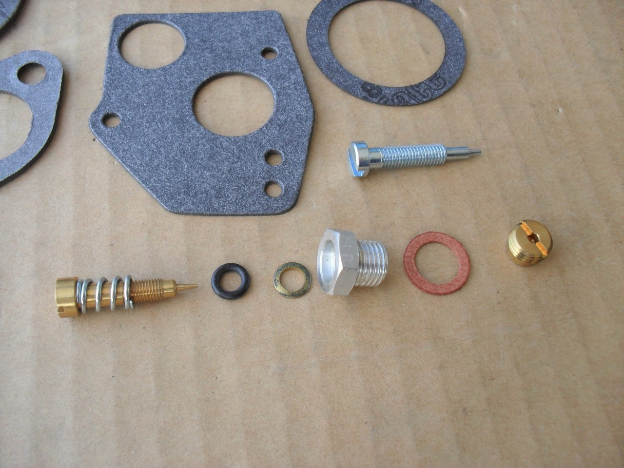 Carburetor Rebuild Kit for Briggs and Stratton 494624 495606 3 HP to 5 HP Craftsman Mclane MTD &
