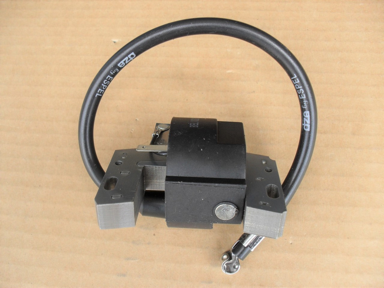 Ignition Coil for Briggs and Stratton Intek 499447, 592846, 691060