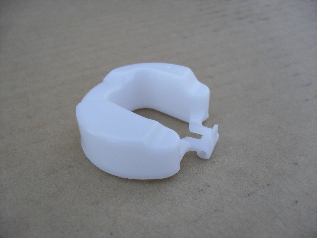 Carburetor Float for Honda G100 G150 G200 G300 GV150 GV200 16013883005 16013ZL1003 16013-883-005 16013-ZL1-003 Includes Pin