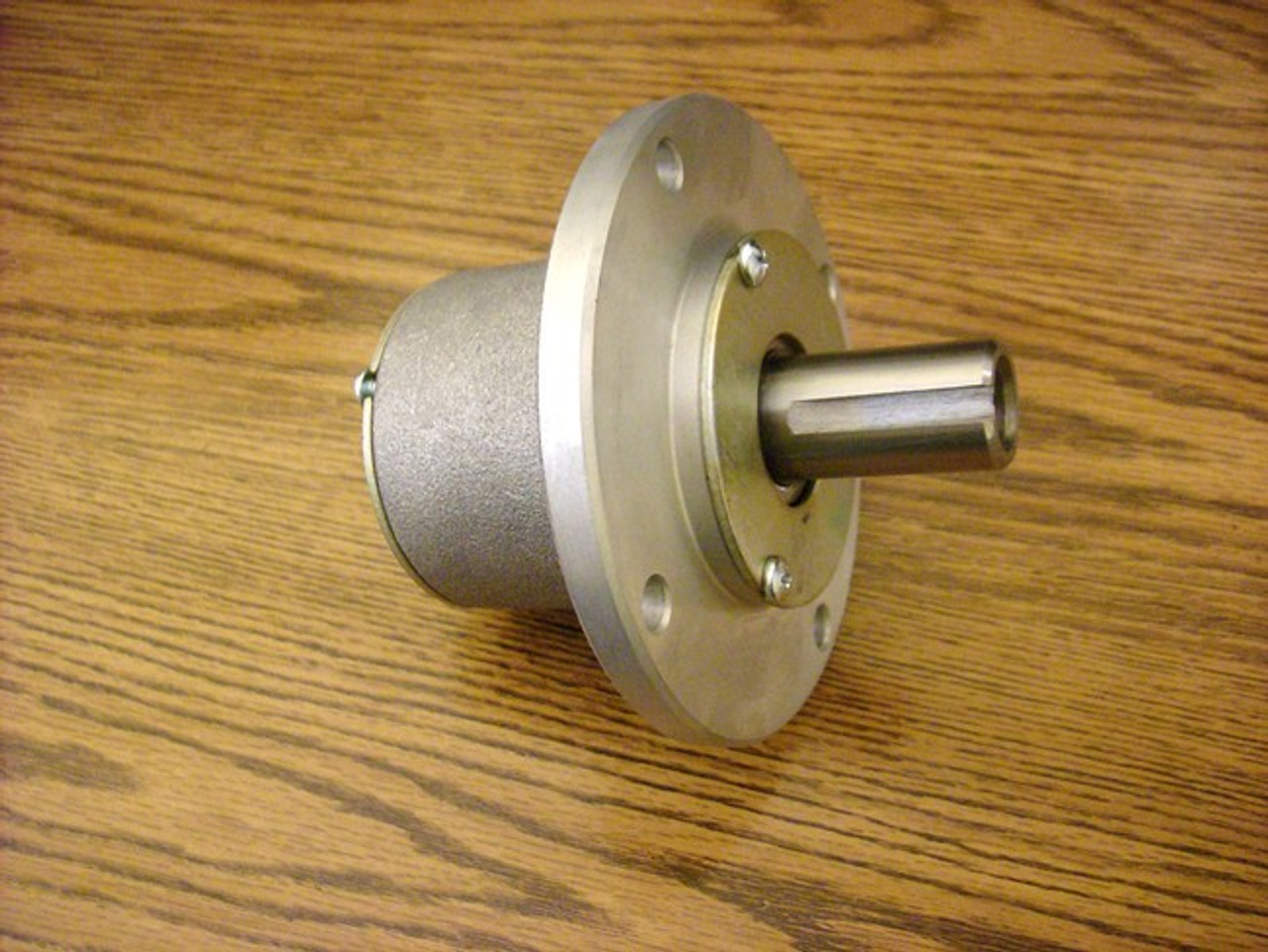 Deck Spindle for Bobcat 32", 36" Cut 36006N with short shaft