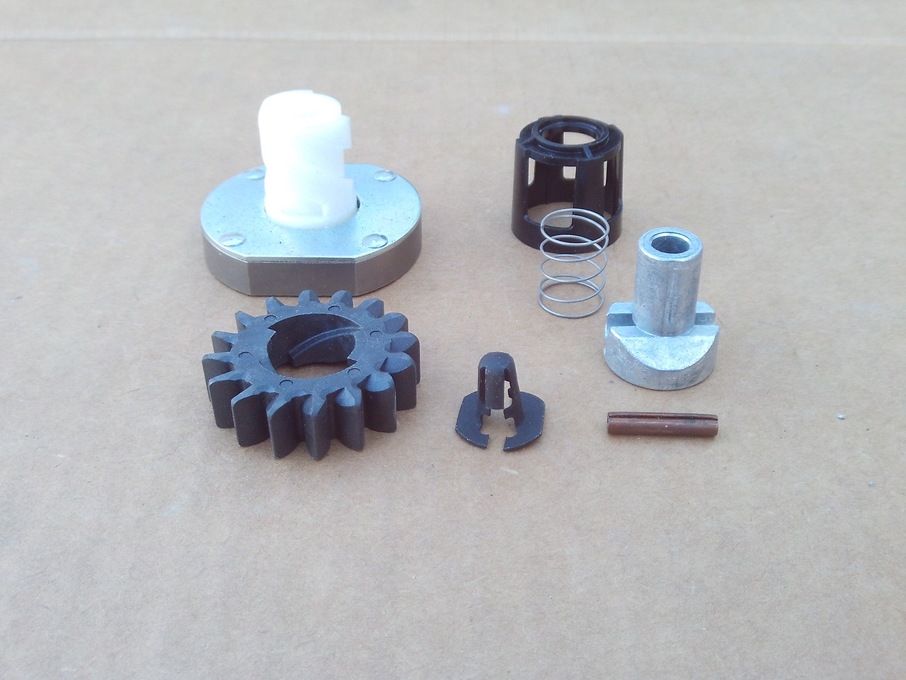 Starter Drive Gear Rebuild Kit for Briggs and Stratton 490421, 495878, 696540 &