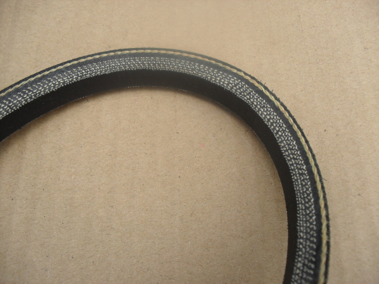 Auger Drive Belt for Ariens 926LE, 926DLE, 1328DLE, 1332LE, 11528LE