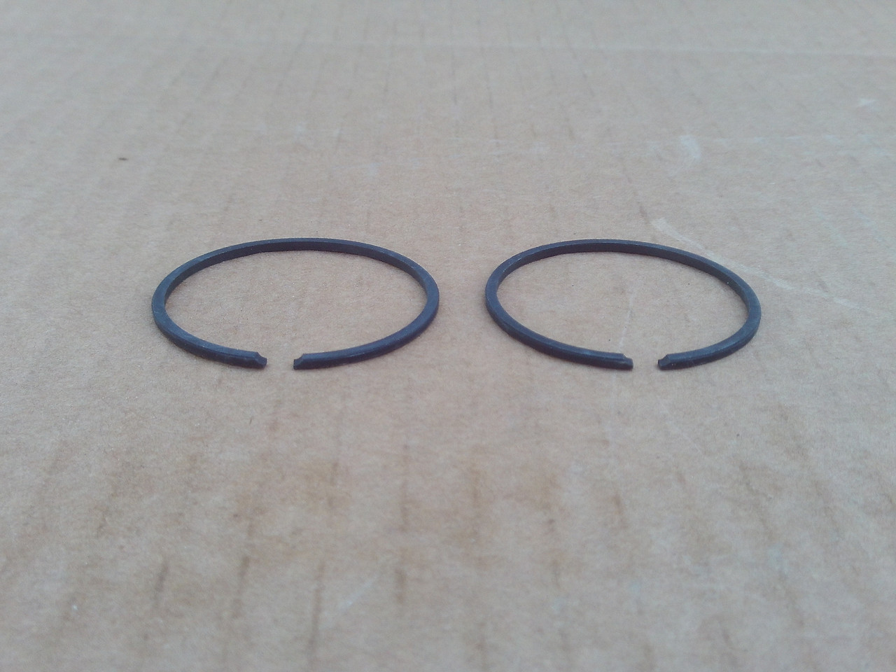 Piston Rings for Stihl 020, 020T, MS200, MS200T, 11140343001, 1114 034 3001 Chainsaw, chain saw