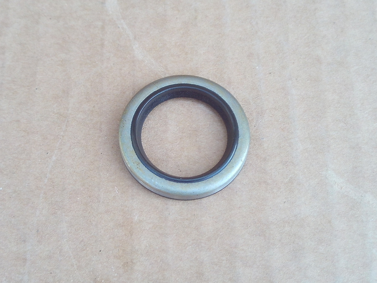 Crankshaft Oil Seal for Briggs and Stratton 299819, 299819S, 4116, 89660 &