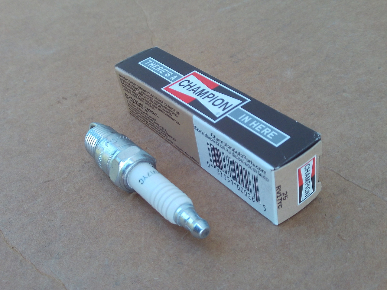 Champion Spark Plug RV17YC, 25