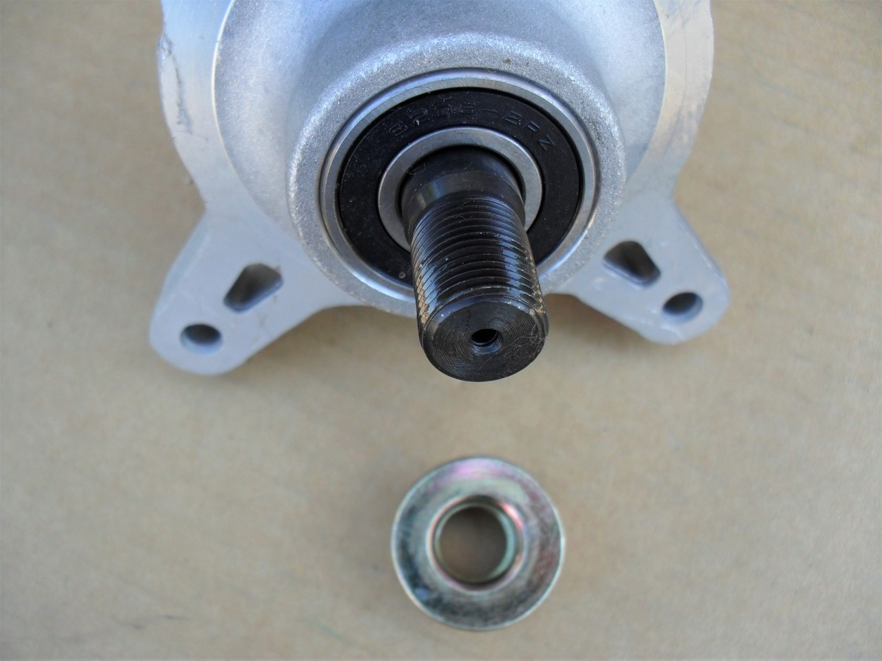 Deck Spindle for Exmark Quest 42" 50" Cut 1177267 1177268 1177439 1206234 1210751 1219107 1393214 117-7267 117-7268 117-7439 120-6234 121-0751 121-9107 139-3214