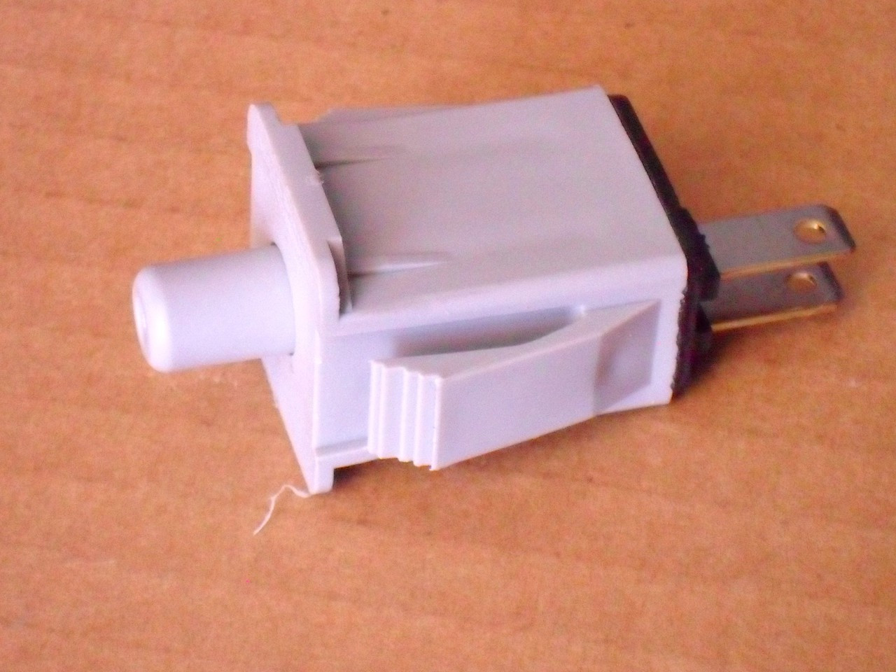Safety Switch Plunger for MTD Gold Yardman Yard Man 725-04807